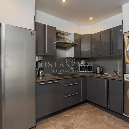 Puerto Marina-Benalmadena Luxury Apartment Dentro De La Isla Zewnętrze zdjęcie