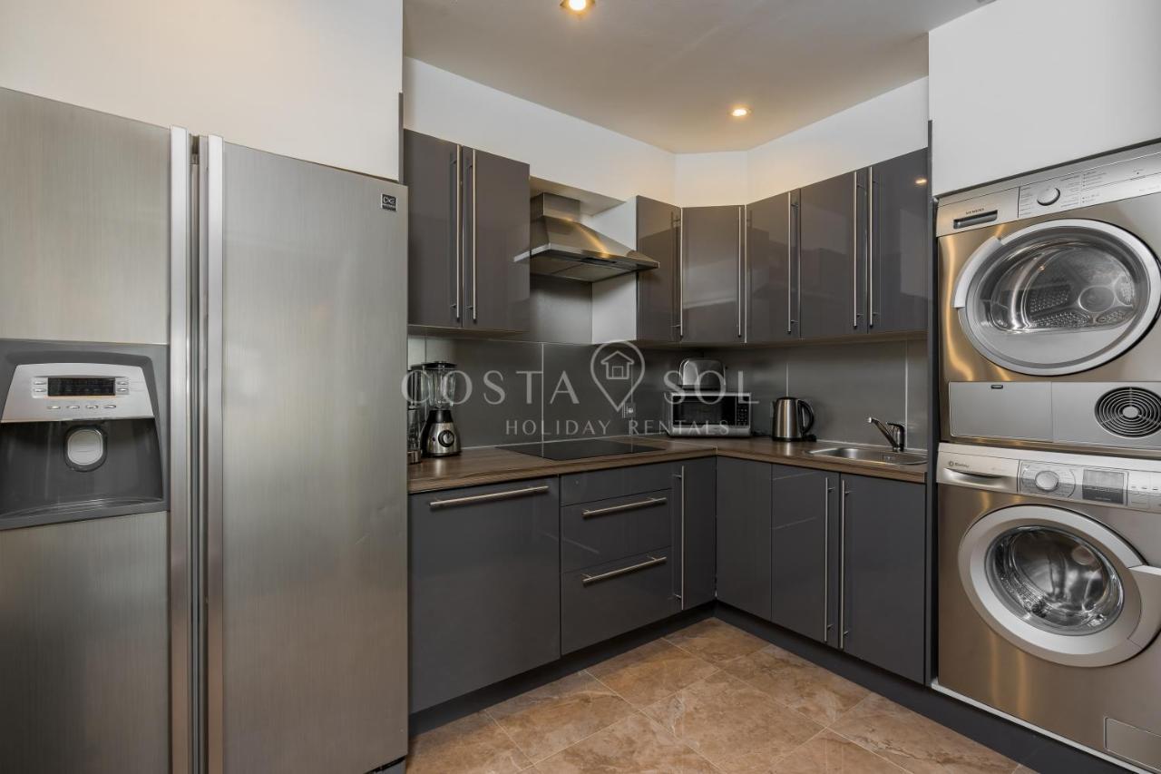 Puerto Marina-Benalmadena Luxury Apartment Dentro De La Isla Zewnętrze zdjęcie