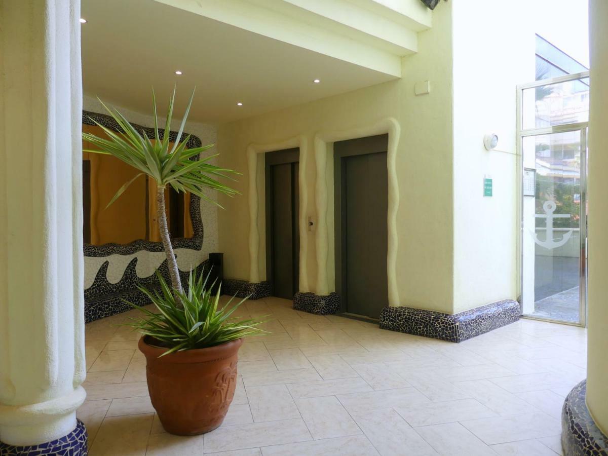 Puerto Marina-Benalmadena Luxury Apartment Dentro De La Isla Zewnętrze zdjęcie